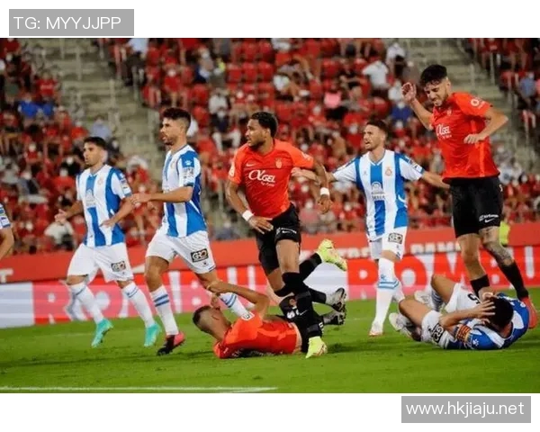 西甲第19轮焦点战西班牙人主场迎战巴塞罗那期待精彩对决