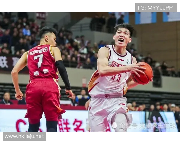 米内罗竞技与弗拉门戈激战正酣比分悬念引发球迷热议 米内罗竞技与弗拉门戈激战正酣比分悬念引发球迷热议