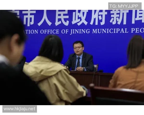 全球足球巨星公仔的名字与魅力解析